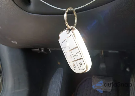 2021 Jeep Compass Latitude 4X4 z USA, uszkodzony, nr VIN 3C4NJDBBXMT544491